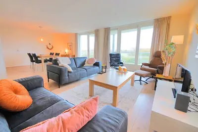 Image de Bel appartement de luxe en bord de mer Ă Groote Keeten, strandleven 101