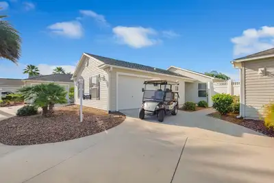 4 Seat Golf Cart Grand Emplacement Dans Le Village De Pennecamp The Villages Fl