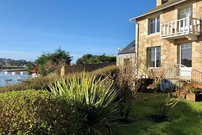 Image de Maison de charme au bord de l'eau à Perros-Guirec