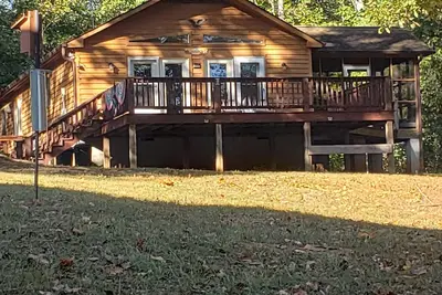Image de Oh Be Joyful Belle Lake Cottage avec vue sur l'eau et quai