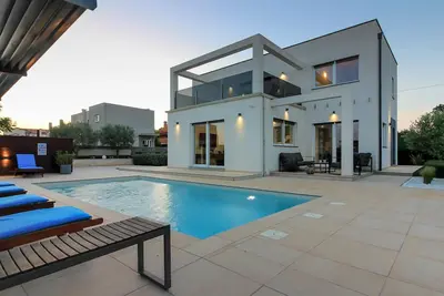 Image de Maison de vacances Sisplac pour 1 - 8 personnes avec 4 chambres à coucher - Maison de vacances