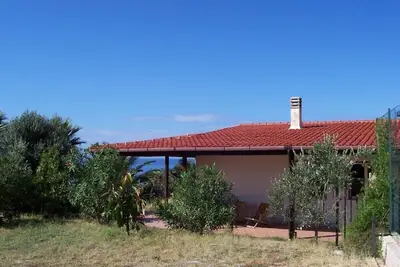 Comfortable villa at the sea