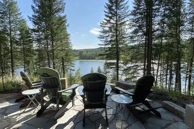 Image de 2 ch 2 bd à proximité du centre ville et du ski!