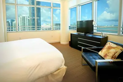 Image de ★ Bayview 2br \/ 2bh @Conrad Miami Residences - Pkg gratuit