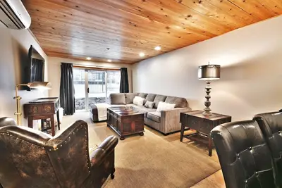 Image de Rue Principale 1bd / 1ba - Treasure Mountain Inn - Dates de Sundance!
