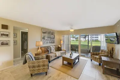 Image de Cp 813 Golf View Condo - Paradise Location de vacances à Ocean Village