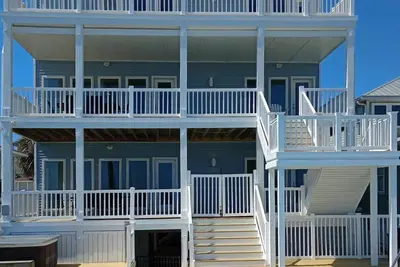 Image de Propriété Oceanfront 6 chambres avec piscine privée et bain à remous