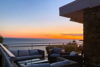 Image de Villa entière avec vue mer exceptionnelle et panoramique – 10 pers – Côte Bleue