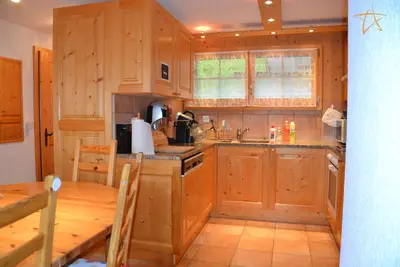 Image de Extérieur :Appartement 4 pièces pour 6 personnes, balcon de 40 m2 orienté sud -Intérieur : env. 77 m