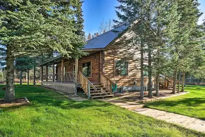 Image de Nouveau! Cabine Kenai confortable, idéale pour les groupes + familles