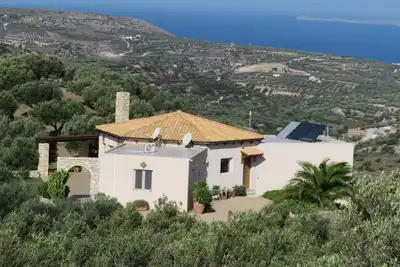 Image de Maison de vacances / Bungalow avec vue mer et situation isolée près de Gouves