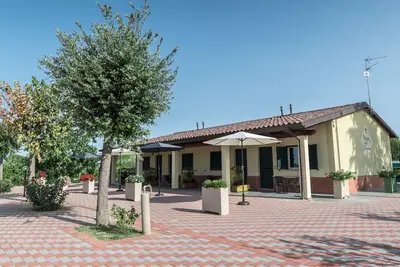Image de Appartement Bastia Umbra, Ă 800 m de Umbriafiere avec cuisine et piscine