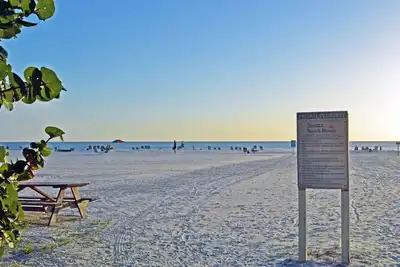 Image de Profitez au maximum de la vie à la plage de Siesta Key! Accès à la plage Et à la piscine