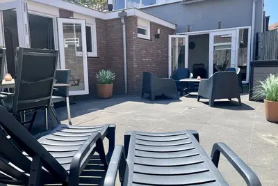 Image de Maison de 3 chambres entièrement rénovée: 120m de la plage