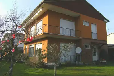 Image de Joli appartement pour 3 personnes avec Wifi, Tv, animaux admis et parking, près de Forte Dei Marmi