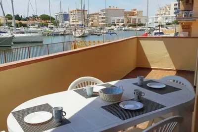 Image de Homerez - Appartement à Roses avec piscine