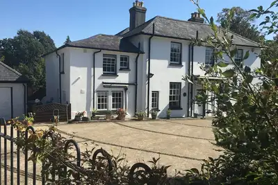 Image de Maison côtière géorgienne - Old Village Shanklin + Rabais pour le ferry jusqu'à 25%