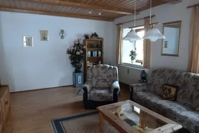 Image de Ruhige Ferienwohnung (80qm) mit Terrasse zum Garten