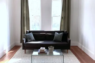 Image de Ferme moderne et paisible située au centre (2. 5bd \/ 1ba)