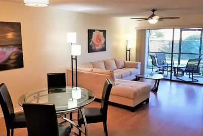 Image de Calme, Immaculée Premier étage Condo à Stuart