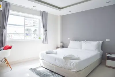 Image de Chambre Double Lumineuse proche de tout | Mrt-Huai Khwang | 302