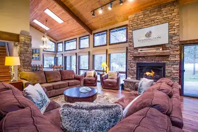 Image de 7 Bdrm / 6. 5 Bath Luxury Home sur Woodlands Gc, A / C, bain à remous, 4 maîtres - Redc16