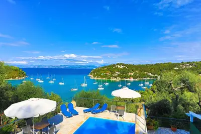 Image de Villa Meropi: Villa A Paxos avec vue sur la mer, piscine privée, A / C