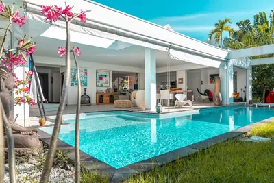 Image de Superbe Villa De Standing A 10 Mn A Pied De La Plage Anse Vinaigri