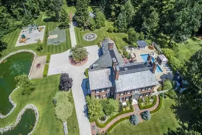 Image de Luxury Mansion Retreat près du lac George et de Saratoga