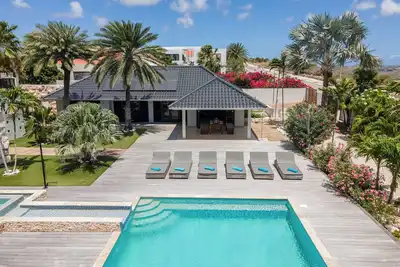 Image de Villa Palm Crest - Tropical villa 10 minutes walk from Jan Thiel Beach