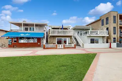 Image de Accueil Waterfront w / belle vue sur l'océan et accès à la plage!