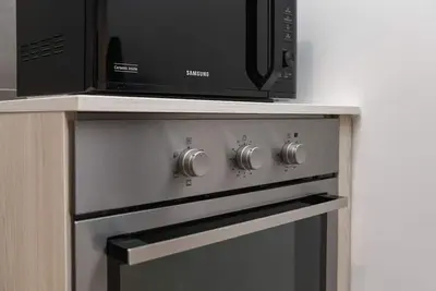 Image de Nouvel élégant appartement de deux pièces dans le centre-ville.
