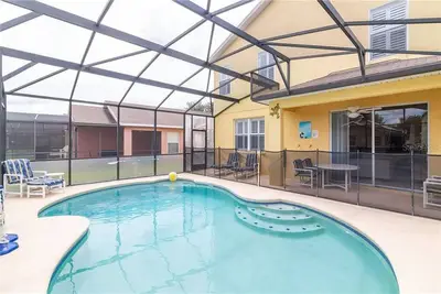 4 chambres Pool Home, salle de jeux à proximité de Disney