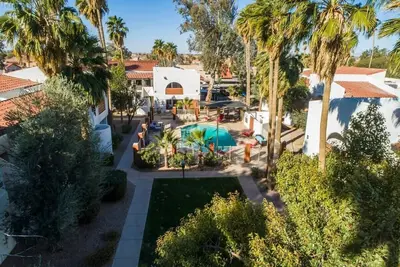 Image de Casa Grande condo moderne 1bd / 1ba condo piscine chauffée # 44b