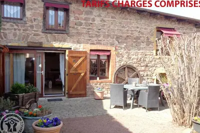 Image de Gîte charmant avec jardin privatif, proche sites historiques et activités de plein air