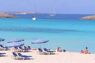 Image de Appartement avec 2 chambres au 1er étage à Mar De Cristal à 100 mètres de la plage,