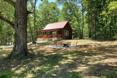 Image de Cabine rustique confortable avec tous les extras.