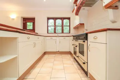 Image de Bungalow spacieux sur 0. 7 Acre Plot - Little Warley