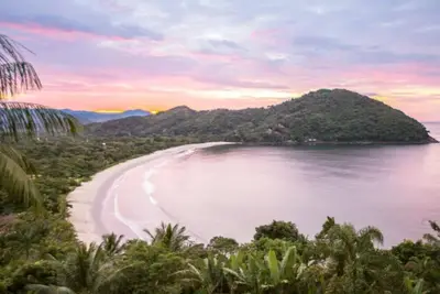 Image de Maison avec vue sur la plage de Sahy à Condom. 2 suites # 111. 118