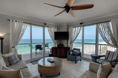 Image de Coin 3 Bdr \/ 3bath Sleeps 10! !