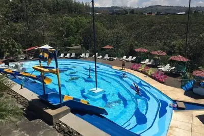 Image de Party House pour les fêtes et les familles