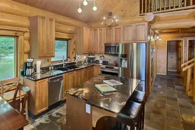 Image de Lakeside Mountain Chalet- Tyaughton (Tyax) Lake