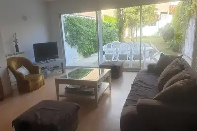 Image de Maison pour 7 au cœur de Royan, jardin clos, proche plage et centre-ville, Wifi inclus