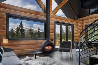 Image de Nouvelle Liste! Escapade en montagne moderne - Vues spectaculaires!