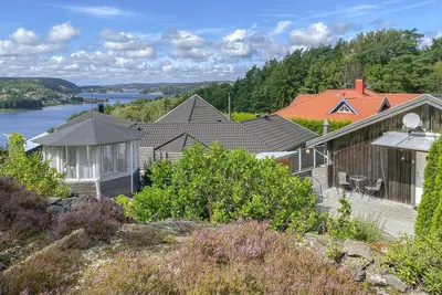 Image de Superbe maison à Henån avec WiFi
