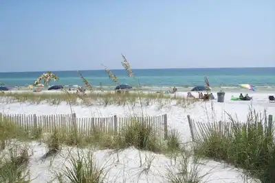 Image de Maison de luxe avec plage de sable de sucre blanc! ! !