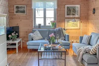 Image de traumHaff® Cosy sailmaker's house, sauna, boat, tiled poloves, 400 to the water