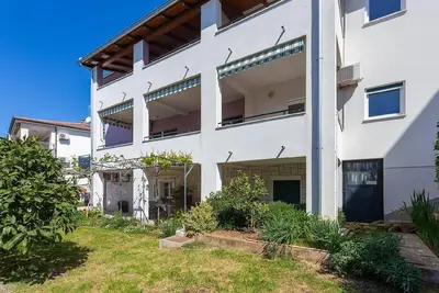 Image de Appartement de vacances Pula pour 1 - 4 personnes avec 2 chambres à coucher - Appartement de vacance