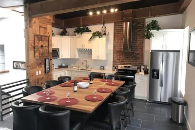 Image de Hou la la! Cool Loft 2 étages lieu de rassemblement pour 10