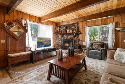 Image de Cabine Bearfoot - 2br / 1. 5ba / WiFi / Navette jusqu'à la navette / Ski Gratuit / Location de planche